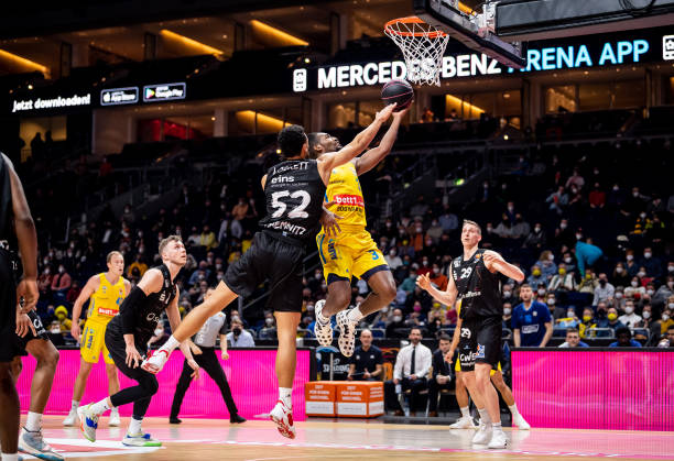 迎合了年轻 迎合了年轻