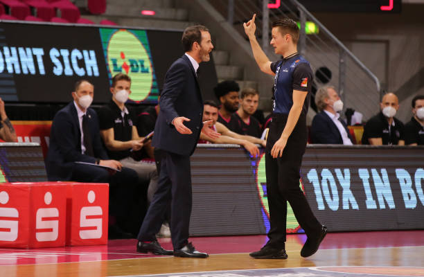 中国队在战 中国队在战