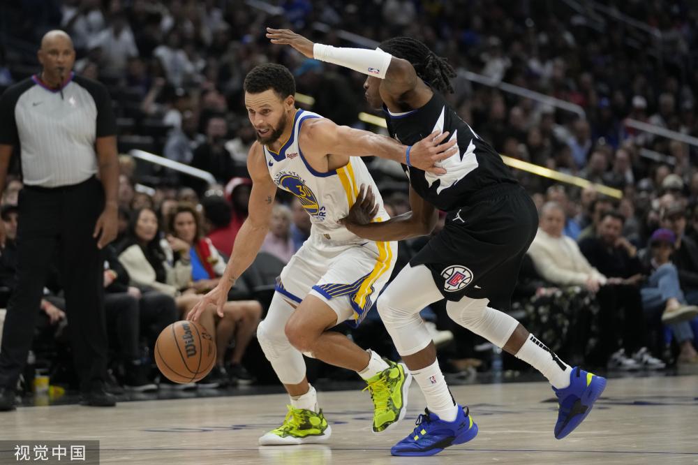 边路球员饱 边路球员饱