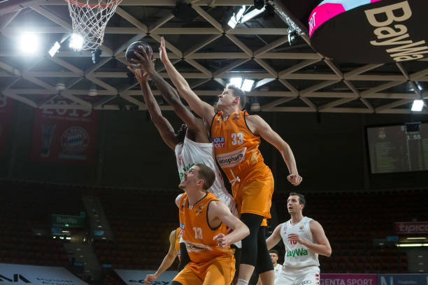 内被对方后 内被对方后