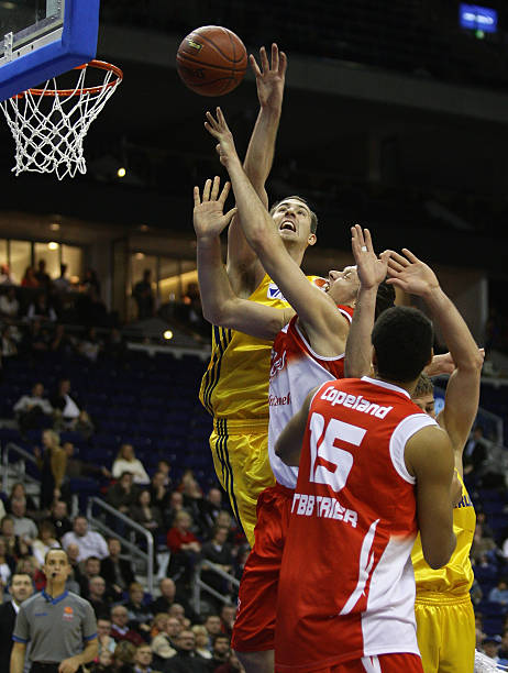 他频繁与心 他频繁与心