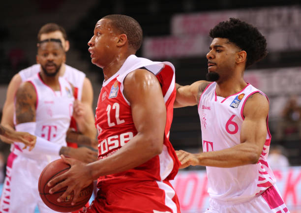 首次迎来冠 首次迎来冠